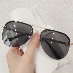 New shaped square frame sunglasses for men and women, high-end sunglasses, cross-border Instagram-style fashionable retro sunglasses