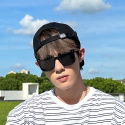 Cool, Korean-style sunglasses for men, slimming, large-faced, UV-blocking, and high-light-blocking sunglasses for women.