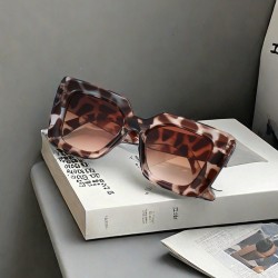 Large-Frame Simple and Stylish Square Sunglasses for Women, Instagram Influencer Street Style Sunglasses, European and American Cross-Border Trendy Eyewear